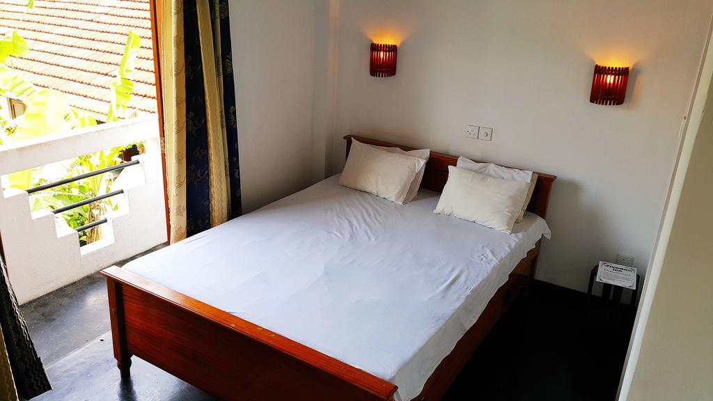 Sweden Inn Guesthouse Hikkaduwa Pokoj fotografie